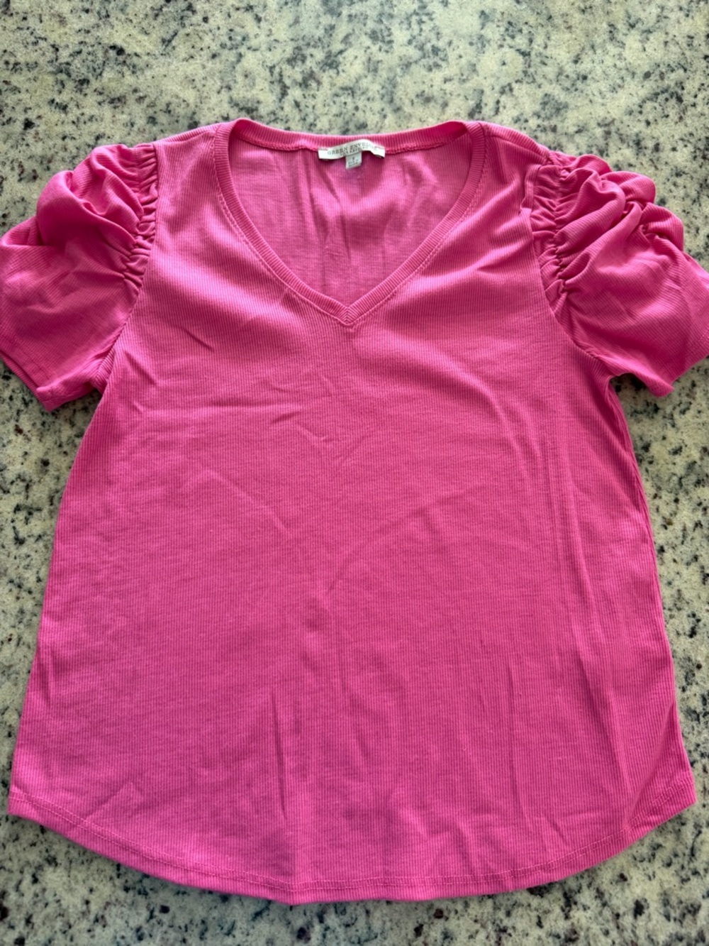 Green Envelope Bright Pink V-Neck Ruched Short Sleeve Tee